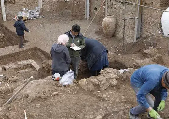 بقایایی مرکز شهر سلجوقی، شهری دیده نشده