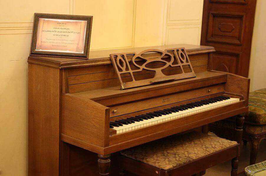 باغ و موزه نظامی عفیف آباد