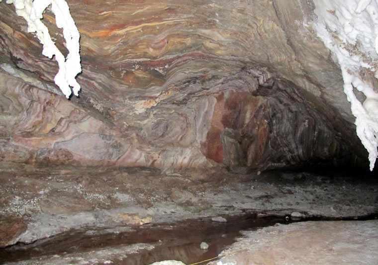 غار نمکدان، از طولانی ترین غارهای نمکی جهان