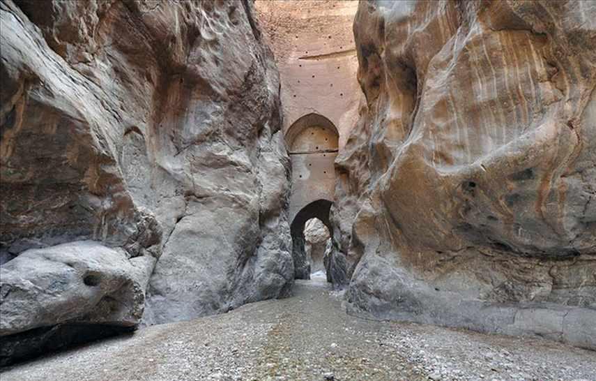 طاق شاه عباسی طبس