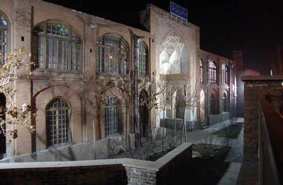 مدرسه کاسه گران اصفهان