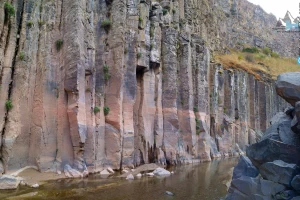 دره منشورهای بازالتی بدولی