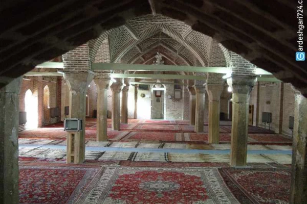 مسجد جامع سرخ مهاباد