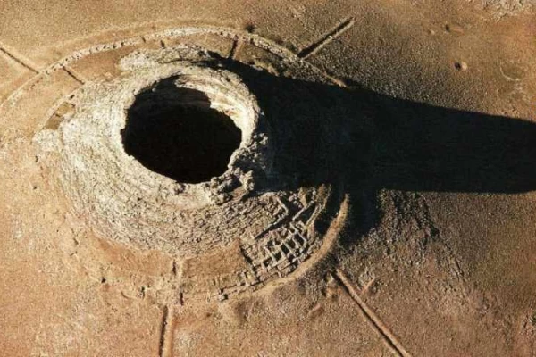 تخت سلیمان، معبد آناهیتا