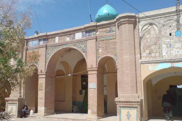 آستان شش امامزاده قمرود، نمایی از تاریخ کهن