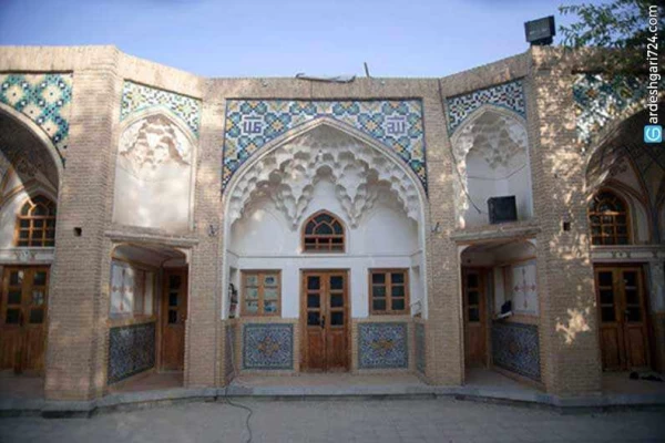 مدرسه جهانگیرخان، نماد تمدن ایران زمین