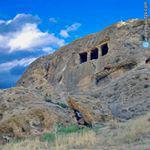 غار فخریگاه، فقرگاه