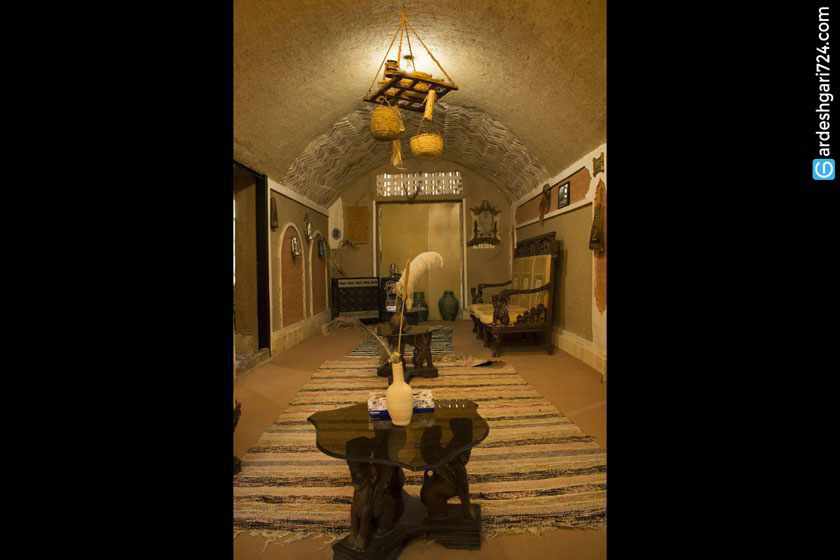 اقامتگاه بومگردی عمونوروز طبس