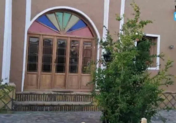 اقامتگاه بومگردی سرای کرباسچی