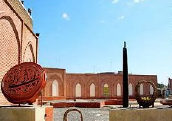 آرامگاه پوریای ولی