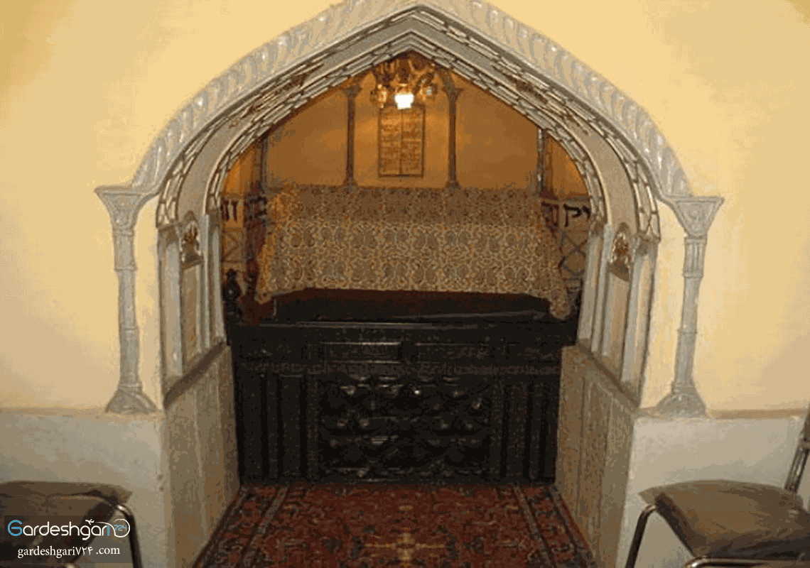 آرامگاه استر و مردخای