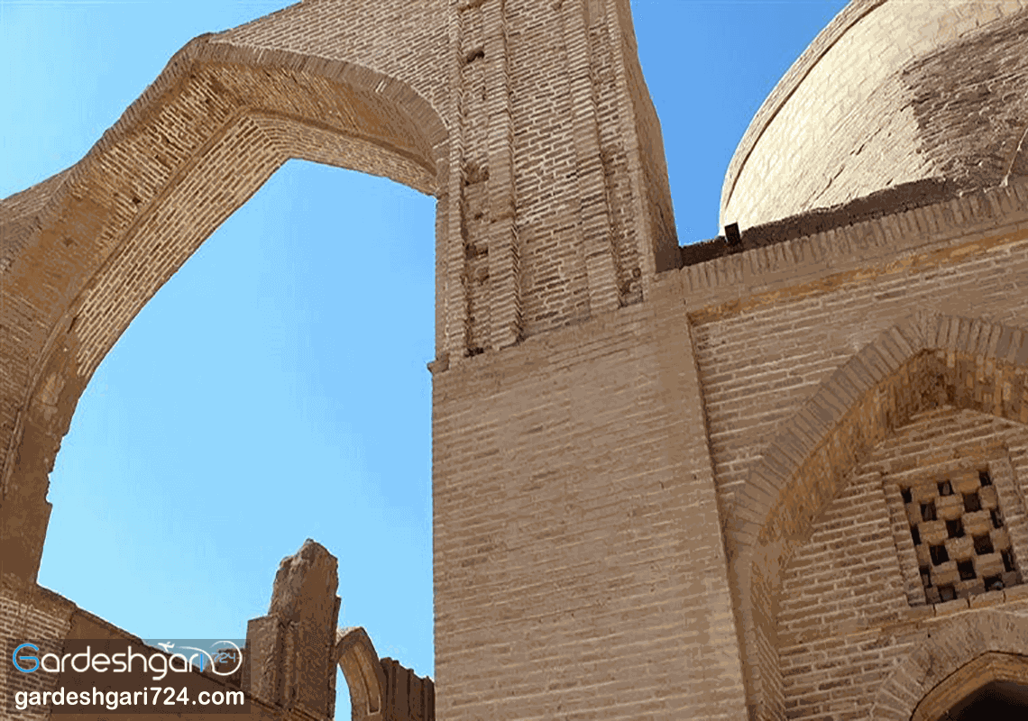 مسجد جامع رشتخوار کجاست