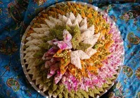 سوغات تبریز | کامل ترین لیست| از صنایع دستی تا انواع شیرینی